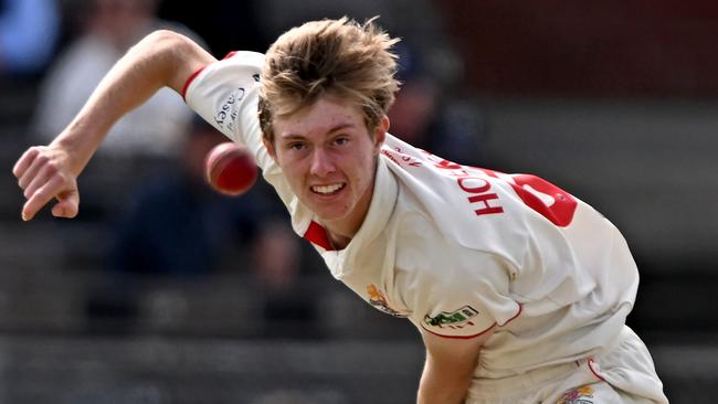 Casey South Melbourne’s Harry Hoekstra bowling during the Victorian Premier Cricket match between Carlton and Casey South Melbourne. Picture: Andy Brownbil