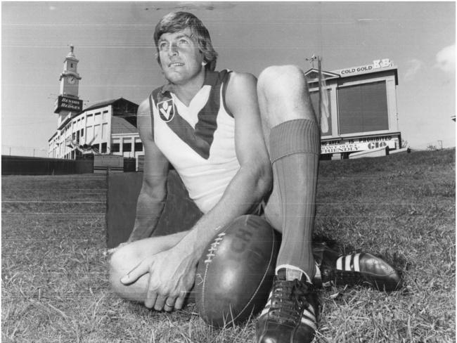 Barry Round, played Australian rules for Footscray and Sydney Swans teams