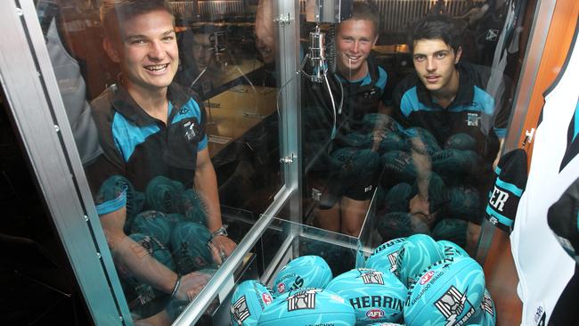 Ollie Wines (left) with fellow 2012 Port Adelaide draftees Tom Clurey and Mason Shaw. Picture: Tait Schmaal