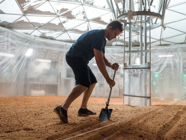 Damon’s character gets farming on Mars. Picture: Fox films