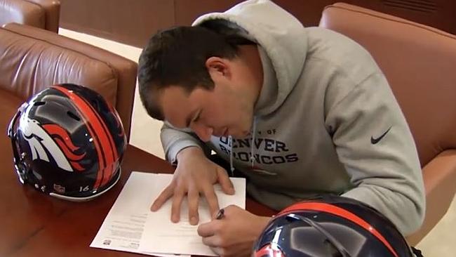Adam Gotsis finally signs his rookie contract.