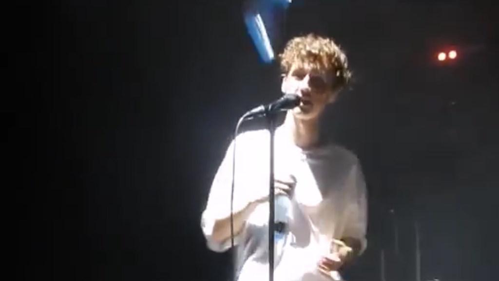 Troye Sivan hit by water bottle at concert