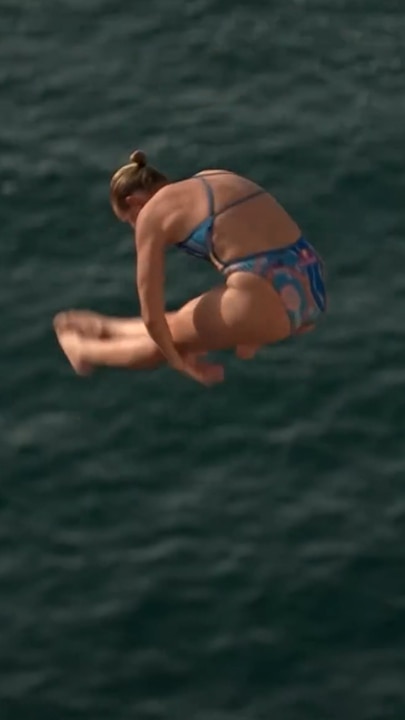 Cliff diver reveals bizarre fear