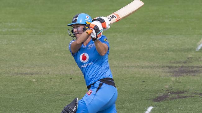 Sophie Devine of the Strikers bats during the Women's Big Bash League (WBBL) match between the Sydney Sixers and the Adelaide Strikers at Hurstville Oval in, Sydney, Saturday, November 30, 2019. (AAP Image/Craig Golding) NO ARCHIVING, EDITORIAL USE ONLY, IMAGES TO BE USED FOR NEWS REPORTING PURPOSES ONLY, NO COMMERCIAL USE WHATSOEVER, NO USE IN BOOKS WITHOUT PRIOR WRITTEN CONSENT FROM AAP