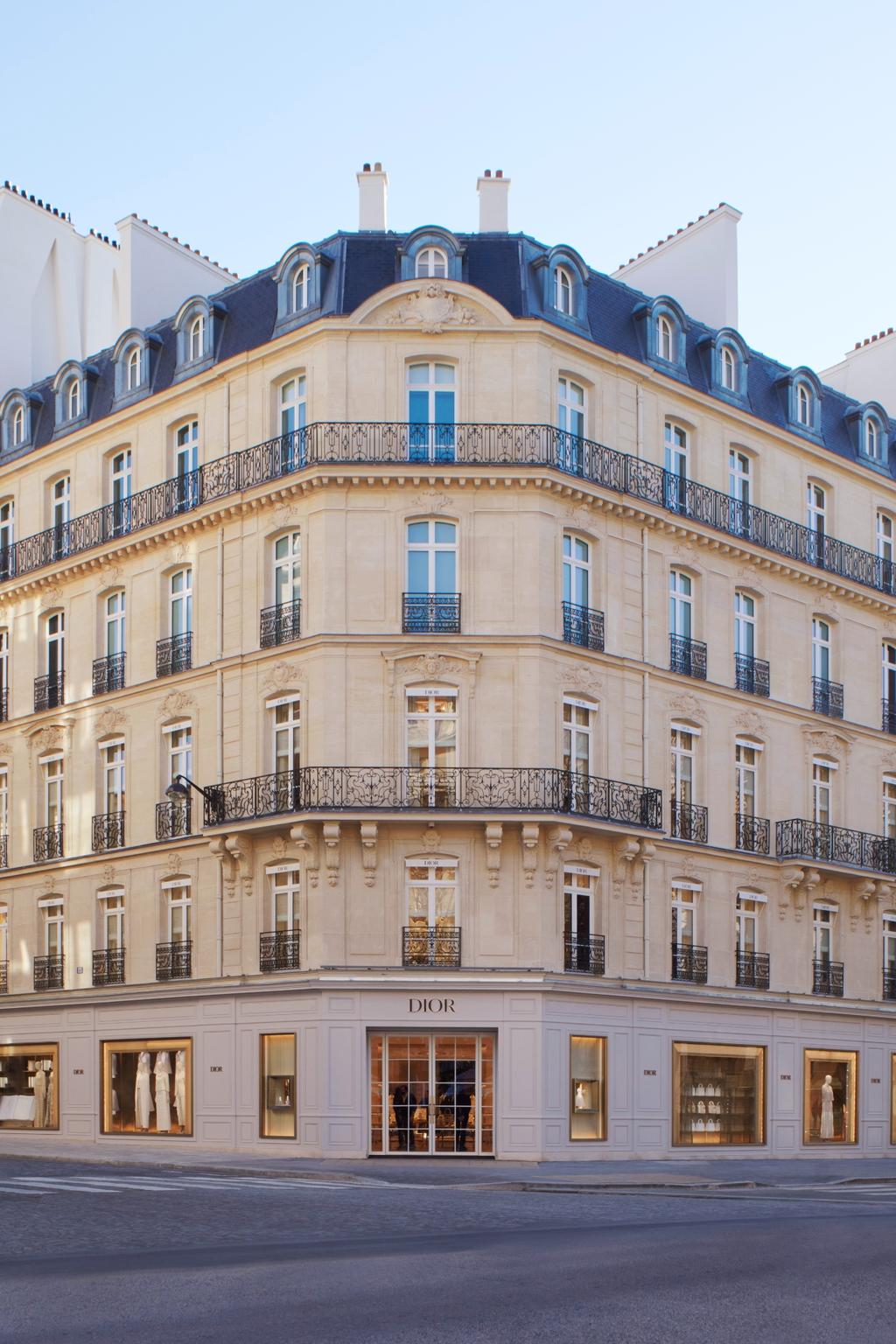 Dior s iconic Paris address at 30 Avenue Montaigne has a new look