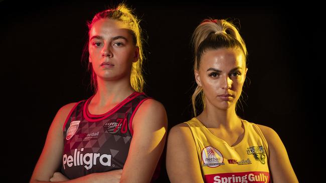 Garville's Phoebe Bonner and Newton Jaguars' Brooke McDonnell. Garville and Newton will face off in The Advertiser's Round 6 live stream of the Netball SA Premier League. Picture: Netball SA/Sarah Reed