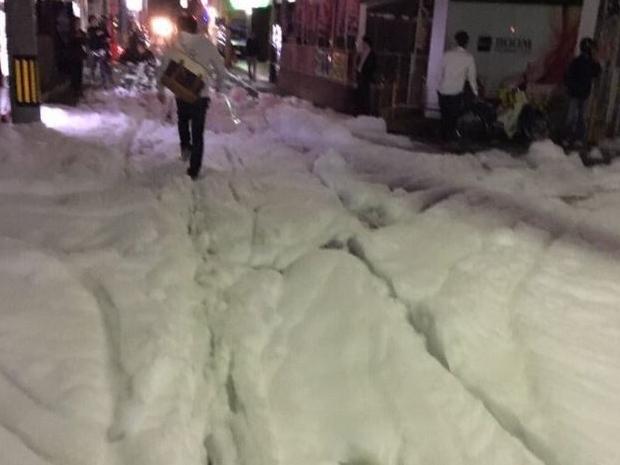 CREDIT: Twitter/@Rokia CONFUSED residents of Fukuoka waded through city streets after a thick layer of mysterious foam appeared following a deadly earthquake. Photos and videos of the incident began surfacing on social media shortly after a 7.3 magnitute quake and strong aftershocks rocked the area on the weekend.