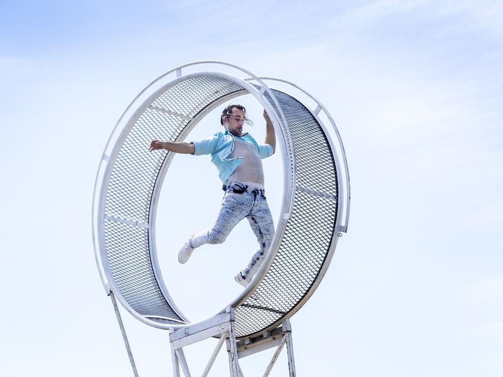 Warren Brophy on the Wheel of Death at the Hobart Show. PICTURE CHRIS KIDD