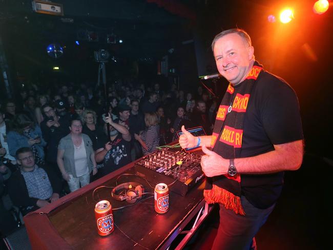 Federal ALP member Anthony Albanese wows the crowd at The Corner Hotel in Melbourne in 2016. Albanese was DJ as part of a fundraiser for Reclink Australia. Picture: Ian Currie