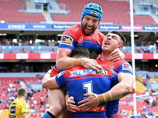 David Armstrong (No.1) scores on debut. Picture: Bradley Kanaris/Getty Images