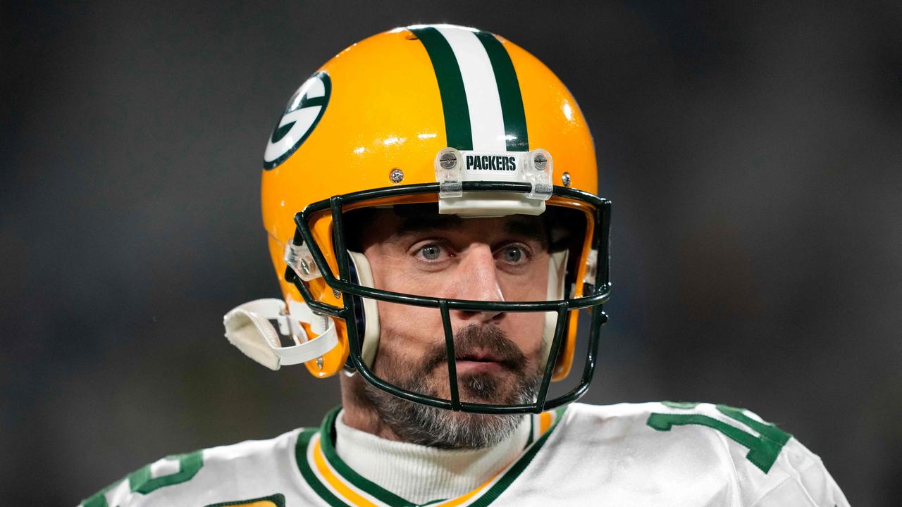 GREEN BAY, WISCONSIN - NOVEMBER 17: Aaron Rodgers #12 of the Green Bay Packers looks on prior to the game against the Tennessee Titans at Lambeau Field on November 17, 2022 in Green Bay, Wisconsin. Patrick McDermott/Getty Images/AFP (Photo by Patrick McDermott / GETTY IMAGES NORTH AMERICA / Getty Images via AFP)