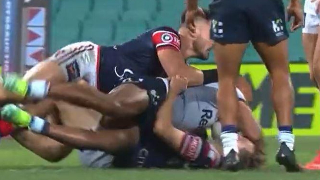 Felise Kaufusi elbow to Sam Walker.