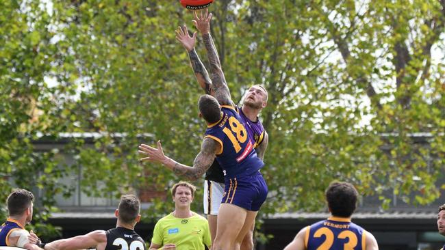 Robbie Ross (18) goes up in the ruck for Vermont. Picture: Field of View Sports Photography