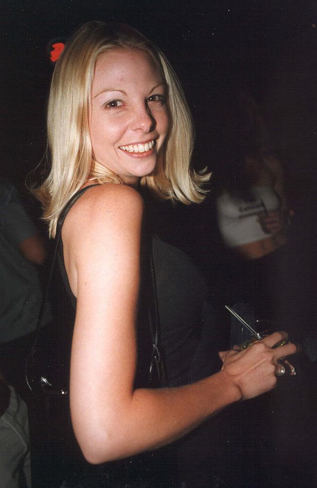 Toni Breadmore at Shooters, 2000.