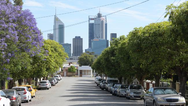 A British couple asked fellow expats questions about the move to Australia. Picture: NCA NewsWire / Sharon Smith