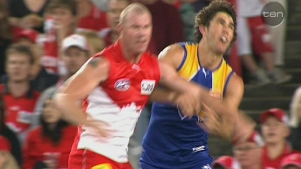 Afl 2018 Andrew Gaff Punches Andrew Brayshaw Video West Coast V Fremantle What Did Barry Hall 9514