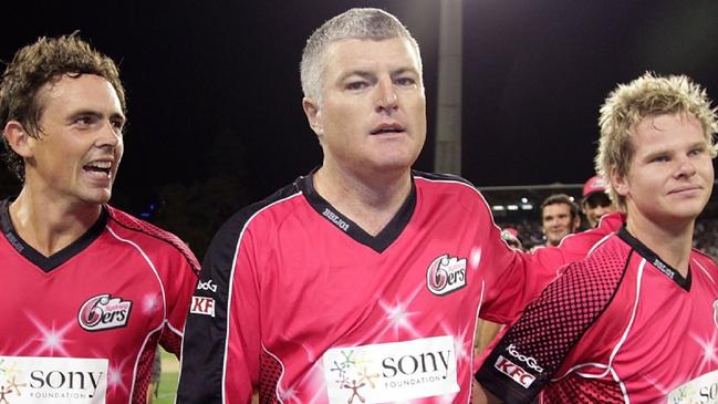 Stuart MacGill (centre) playing for the Sydney Sixers in 2012. Picture: Will Russell/Getty Images.