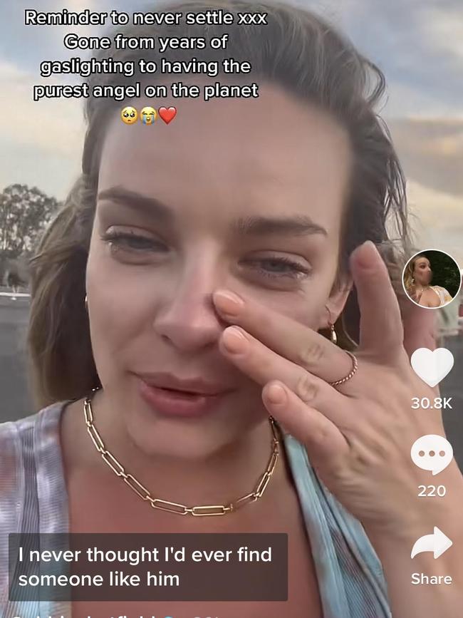 : Abbie Chatfield breaks down after boyfriend Konrad Bien-Stephens says “I love you”.