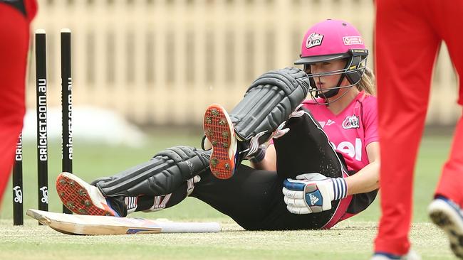 Ellyse Perry won’t play in next week’s WBBL semi-final. Pic: Getty Images