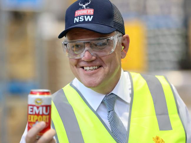 Scott Morrison visited Tooheys Brewery in Sydney as part of his pre-election campaign. Picture: NCA NewsWire / Damian Shaw