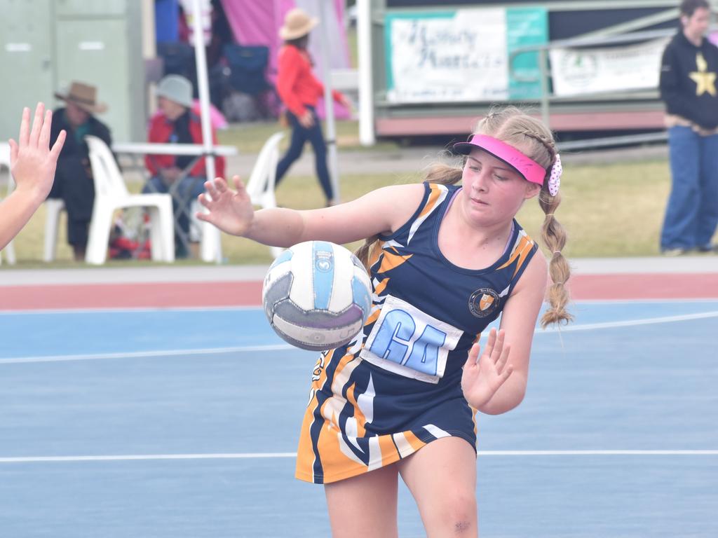 On court at the Cap Coast Junior Netball Carnival at the Barmaryee Multi Sports Precinct, Yeppoon, on August 11, 2024. Photo: Pam McKay