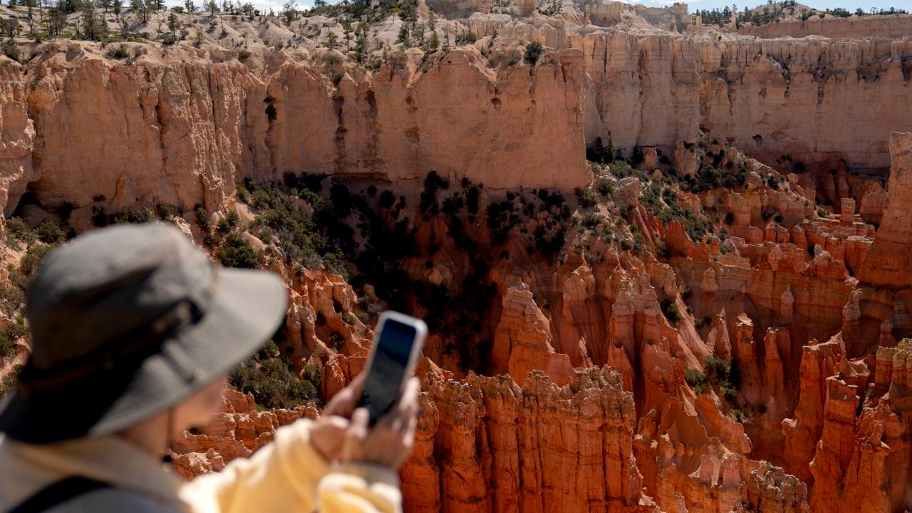 Trump-wary tourists give America a break