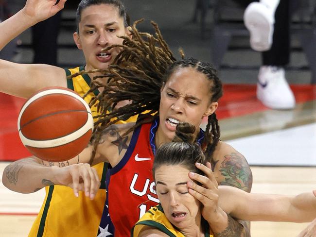 No Cambage, no worries as Opals beat USA