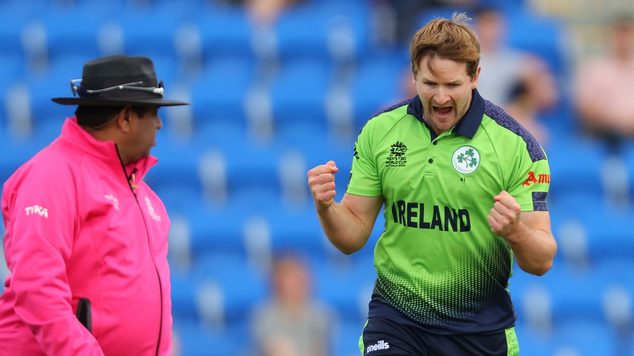 Ireland's Barry McCarthy (R) celebrates his wicket of West Indies' Kyle Mayers during the ICC menâs Twenty20 World Cup 2022 cricket match between West Indies and Ireland at Bellerive Oval in Hobart on October 21, 2022. (Photo by DAVID GRAY / AFP) / -- IMAGE RESTRICTED TO EDITORIAL USE - STRICTLY NO COMMERCIAL USE --