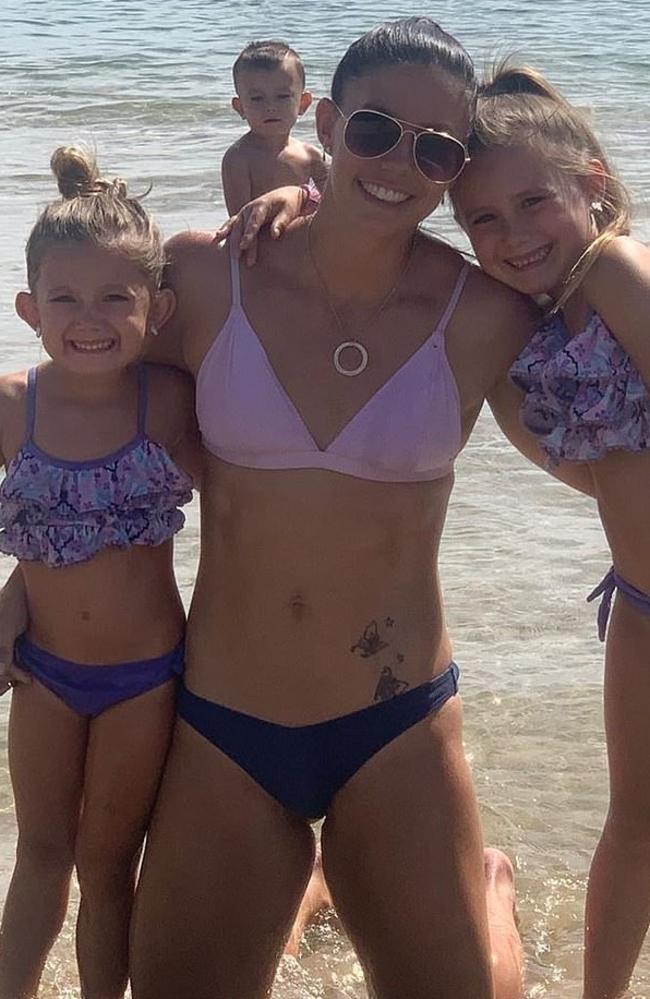 Hannah Clarke with her children at the beach.