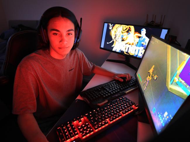 Gold Coast Alex Mackechnie is a teen gamer who just donated $25k winnings to Gold Coast Hospital Foundation for the COVID frontline.Photo Scott Powick Newscorp