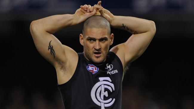 Brendan Fevola has revealed he used to check internet footy forums to assess his performance as he battled depression.