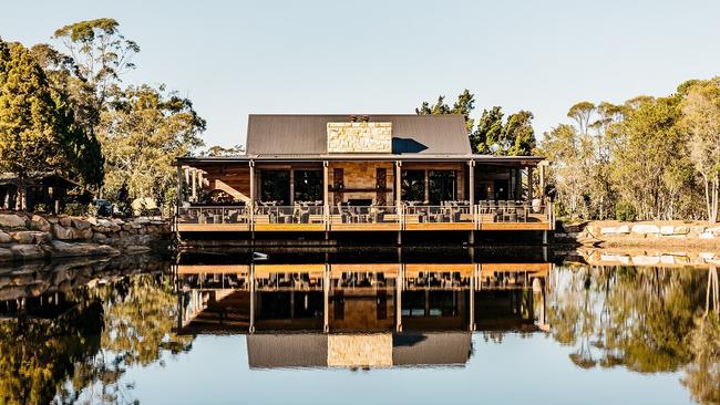 Singleton’s cafe Saddles in Mt White.