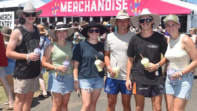 Amber Chittick, Happy Chittick, Mitchell Corey, Emerson Mason, Mack Dunne and Matt Jordan- CMC Rocks 2023 Willowbank Raceway