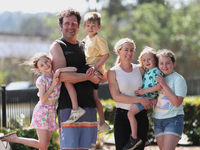 Muswellbrook family Luke, 42, and Cathlin Wells, 41, pictured with their children Alexandra 8, Henry 6, Victoria 10 and Edward, 4. The couple plan to vote No. Picture: Sue Graham