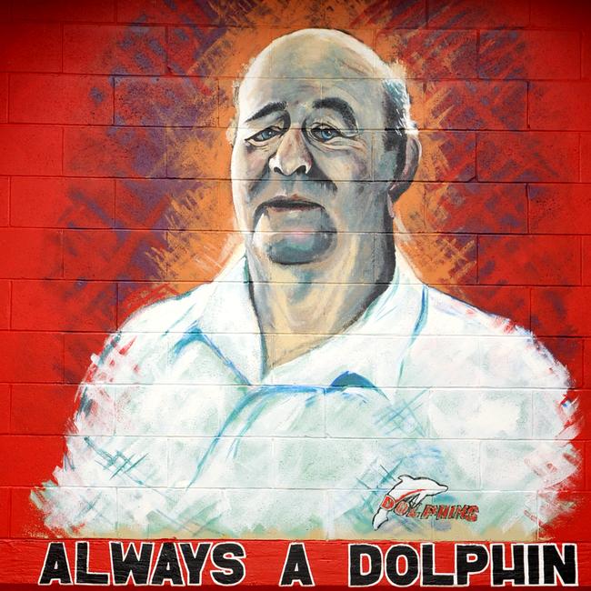 Brian Lihou had painted a mural of Des Webb at the players’ tunnel at Dolphin oval.