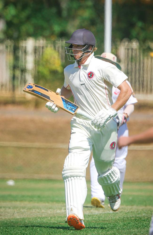 Jackson Isakka batting in Darwin. Picture: Glenn Campbell