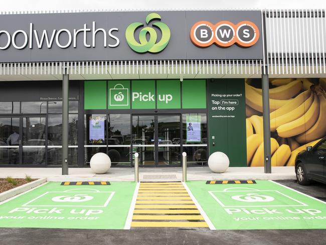 The new convenience pick up points for the Gregory Hills Woolworths.