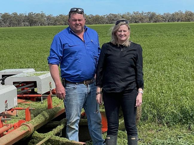 Tim and Julia Hausler are barley growers from northwest Victoria who's crop lost nearly 20% of it's value after the chines barley tariffs.