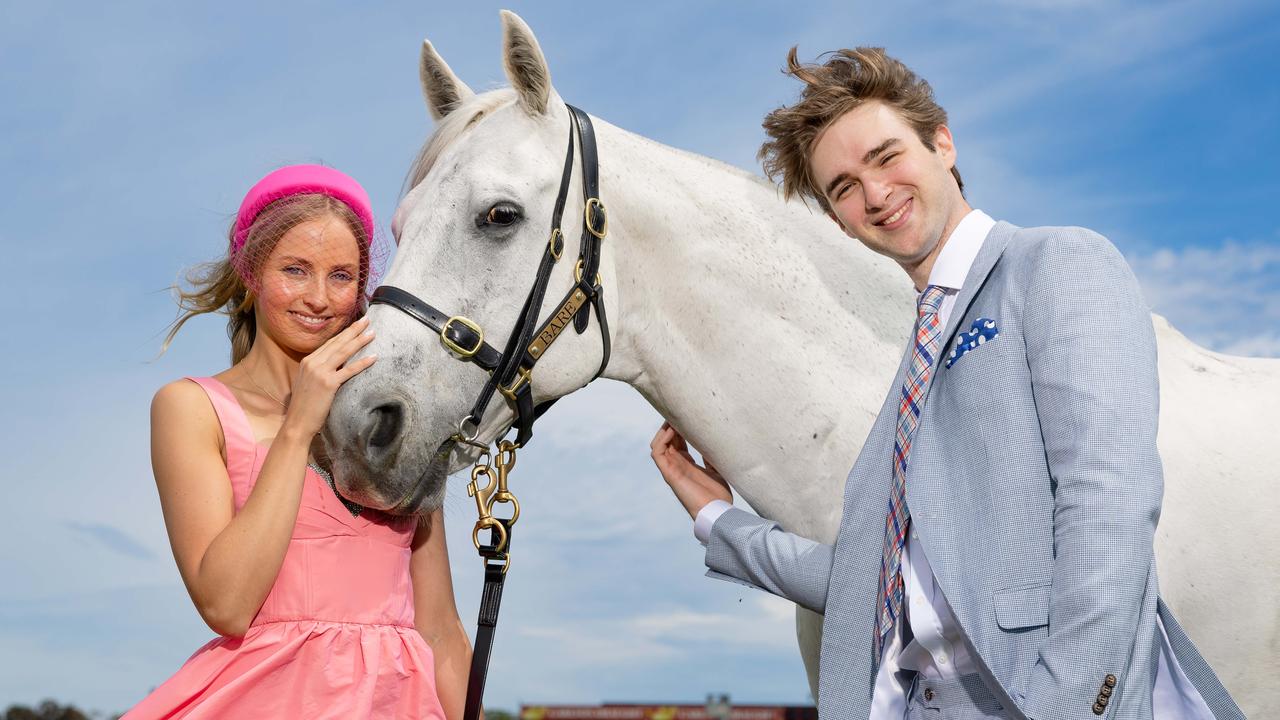 Younger crowds tipped to flock to Caulfield Cup