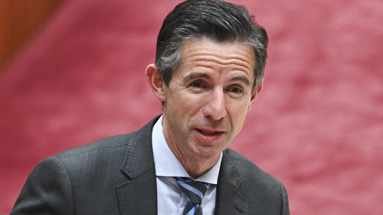 Senator Simon Birmingham says the key issue in the flight upgrades scandal is whether Mr Albanese’s relationship with Alan Joyce influenced Labor’s aviation decisions. Picture: NewsWire / Martin Ollman