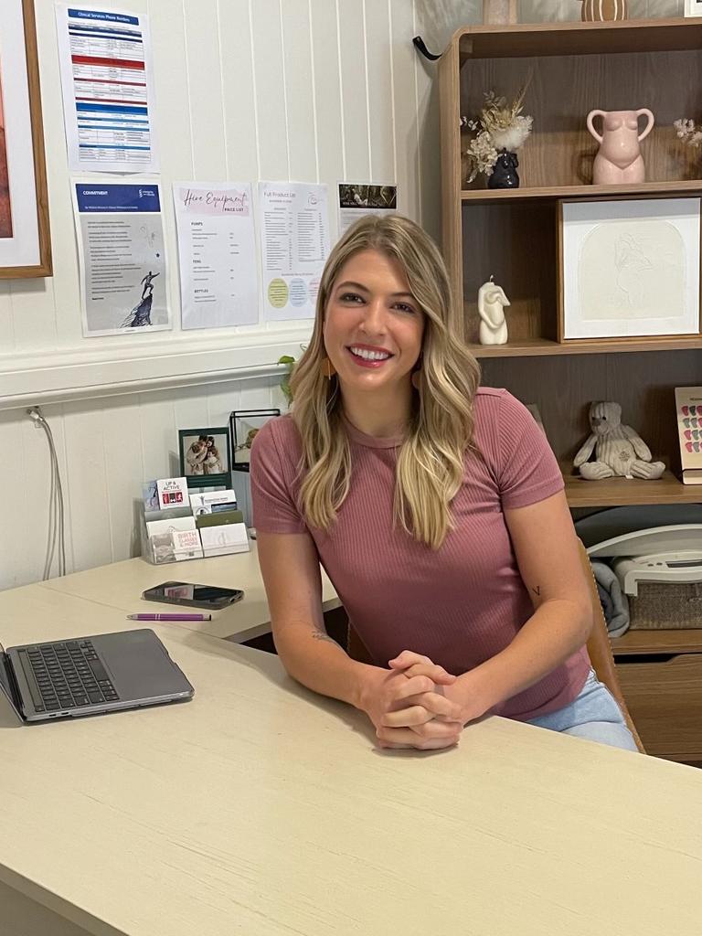 Toowoomba midwife Krystal Fanning has begun her journey to become an endorsed midwife, of which there are just 1000 across Australia. Her goal could be boosted if she secures a scholarship thanks to the federal government.