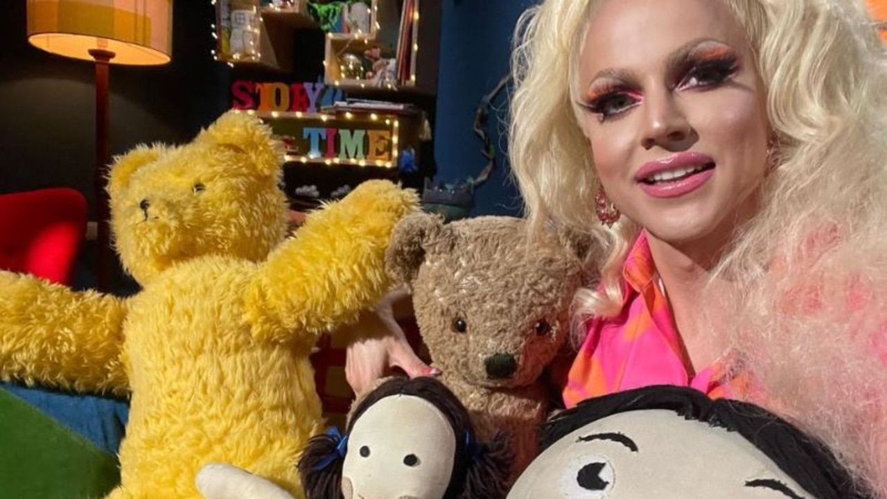 Drag queen, Courtney Act, read a book on children’s TV show, Play School. Picture: courtneyact/Instagram