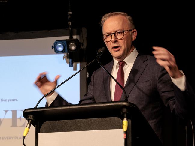 MELBOURNE, AUSTRALIA - NewsWire Photos JANUARY 30, 2023: Prime Minister, Anthony Albanese speaks at the launch of LaborÃs national cultural policy at The esplanade Hotel in St Kilda. Picture: NCA NewsWire / David Geraghty