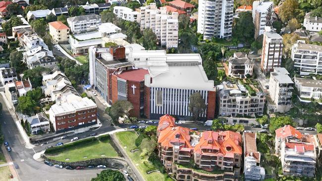 The Kirribilli campus has more than 1200 students.