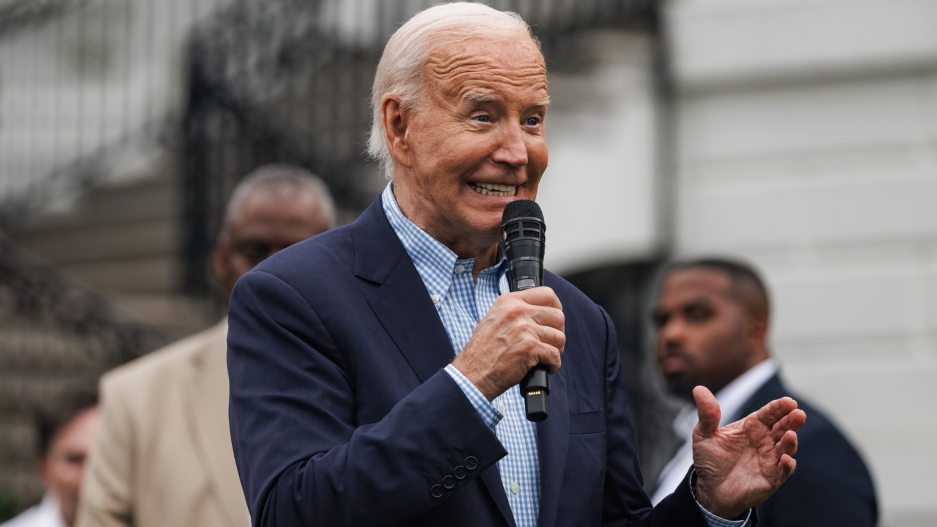 ‘National disgrace’: Joe Biden torched for ‘incoherent word salad’ about drone sightings