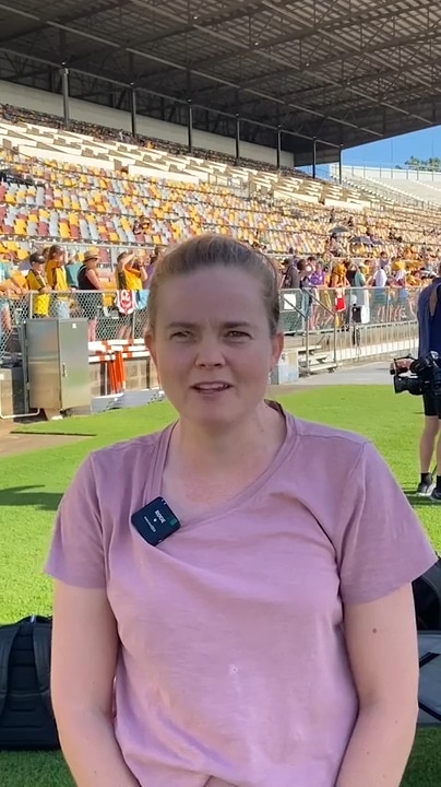 Fans watch Matildas open training session in Brisbane