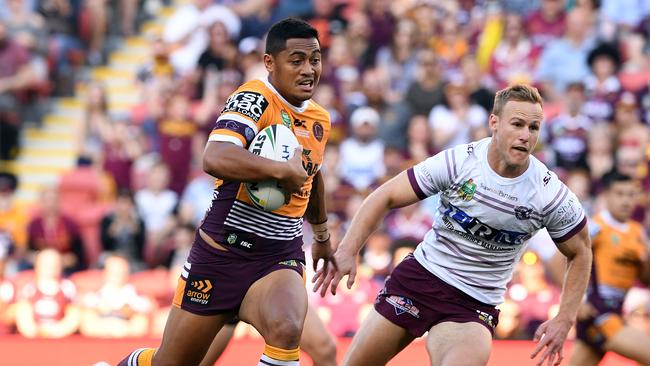 Anthony Milford on the charge for the Broncos against the Sea Eagles. Picture: AAP