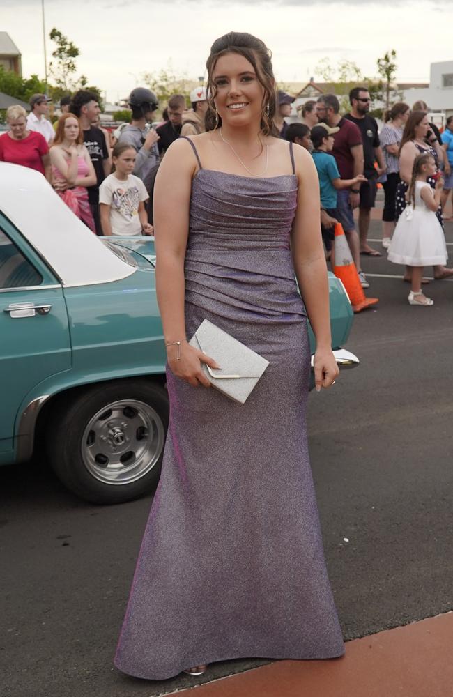 Lily Bredhauer arriving at the 2023 Kingaroy State High School formal.
