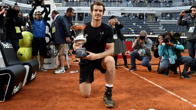 Andy Murray got the better of rival and world no. 1 Novak Djokovic on clay for the first time.