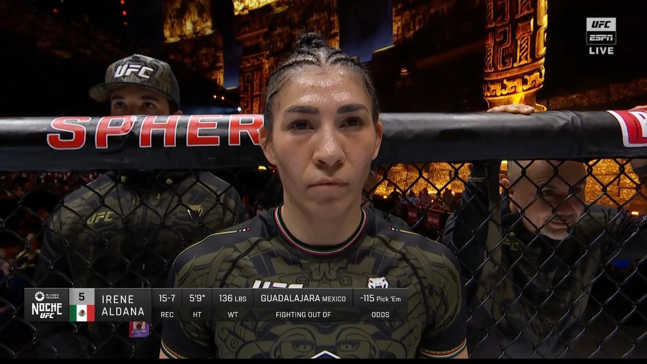 Irene Aldana before the fight.